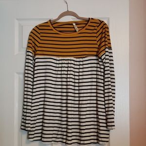 Navy, gold, cream striped top.